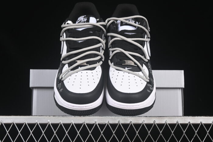 Custom Black&White - immagine 4