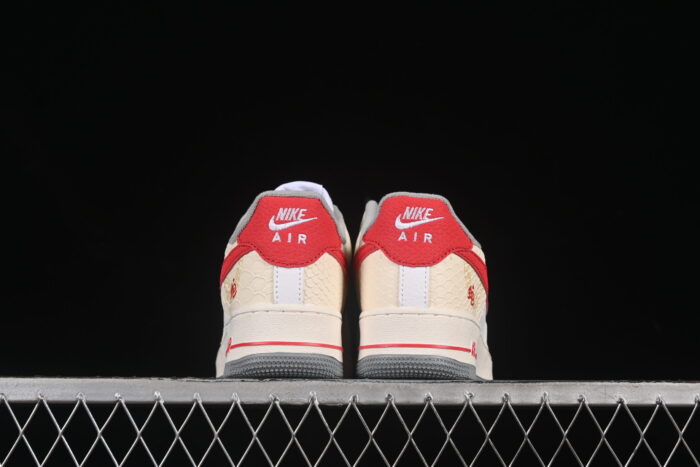 Custom Beige&Red - immagine 5