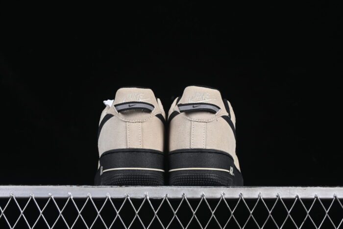 Beige & Black - immagine 3